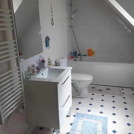 D'hotes Chez Particulier Homestay Saint-Sauveur (Oise)